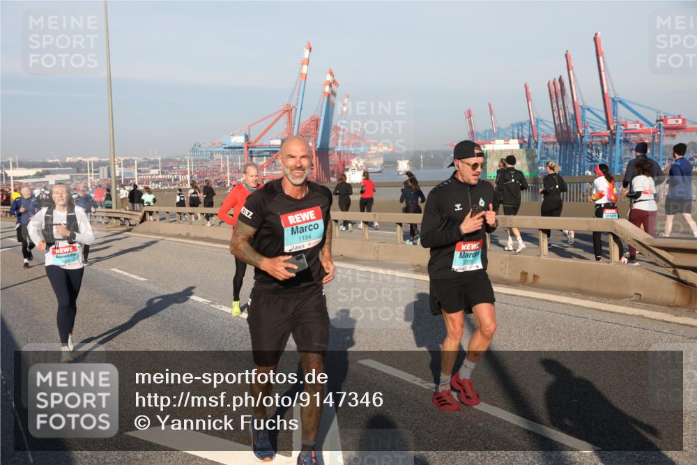 03.10.2025 - Köhlbrandbrückenlauf Yannick Fuchs http://msf.ph/oto/9147346 03.10.2025 08:38:20 Position 2 1194, 3378 meine-sportfotos.de