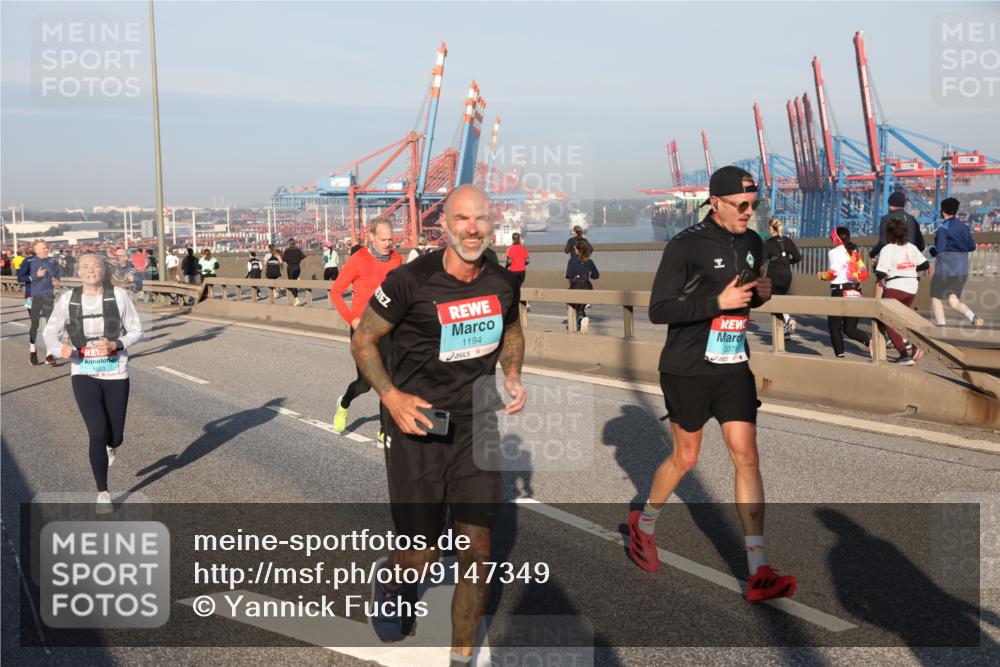 03.10.2025 - Köhlbrandbrückenlauf Yannick Fuchs http://msf.ph/oto/9147349 03.10.2025 08:38:20 Position 2 1194 meine-sportfotos.de