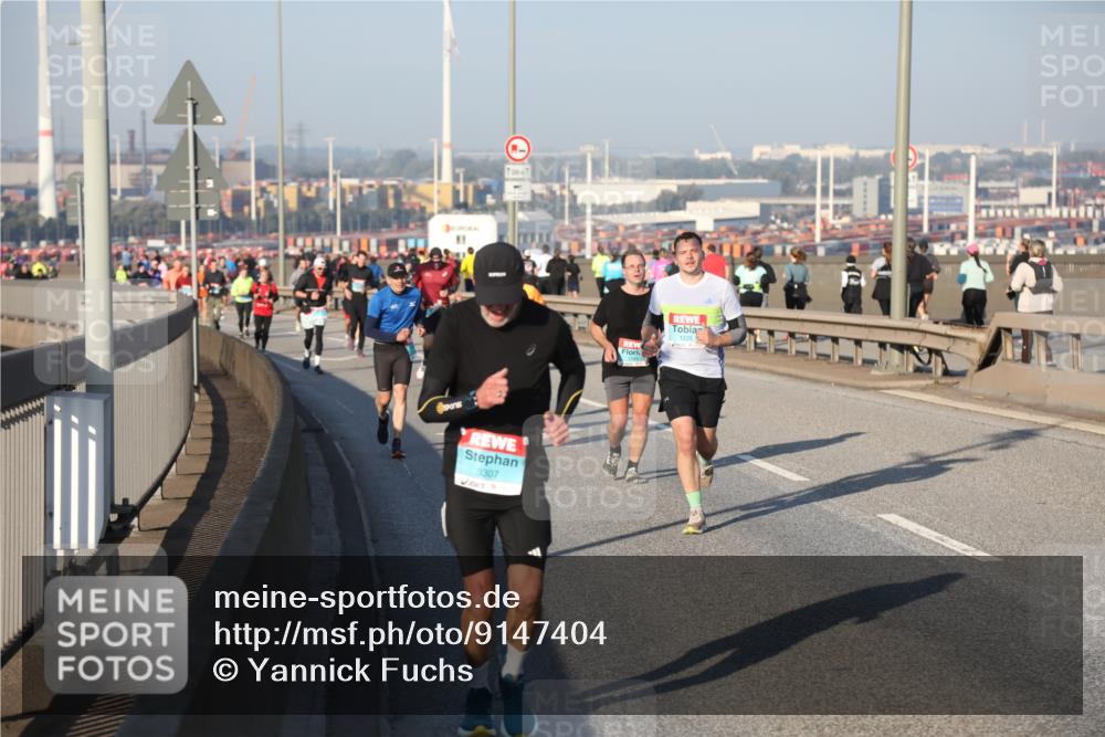 03.10.2025 - Köhlbrandbrückenlauf Yannick Fuchs http://msf.ph/oto/9147404 03.10.2025 08:38:25 Position 2 3307, 1226 meine-sportfotos.de