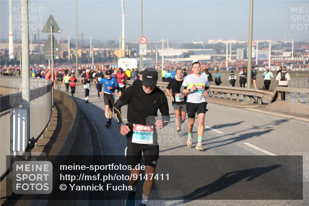 03.10.2025 - Köhlbrandbrückenlauf Yannick Fuchs http://msf.ph/oto/9147411 03.10.2025 08:38:26 Position 2 3307 meine-sportfotos.de
