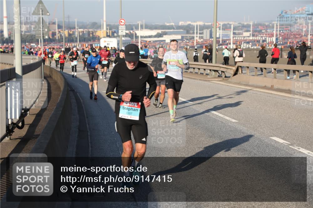 03.10.2025 - Köhlbrandbrückenlauf Yannick Fuchs http://msf.ph/oto/9147415 03.10.2025 08:38:26 Position 2 3307 meine-sportfotos.de