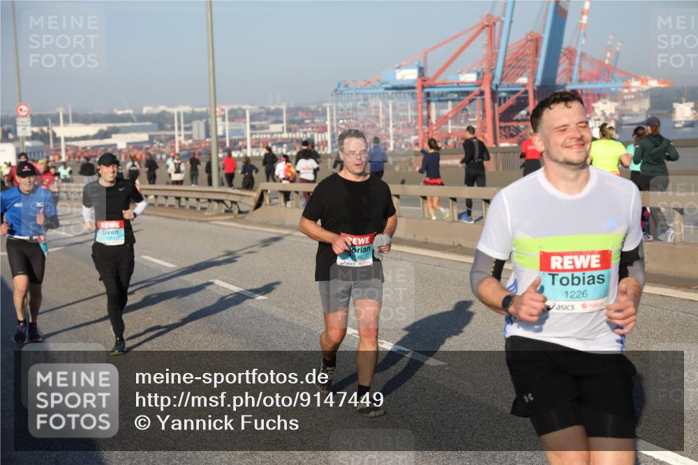 03.10.2025 - Köhlbrandbrückenlauf Yannick Fuchs http://msf.ph/oto/9147449 03.10.2025 08:38:30 Position 2 1043, 1226 meine-sportfotos.de