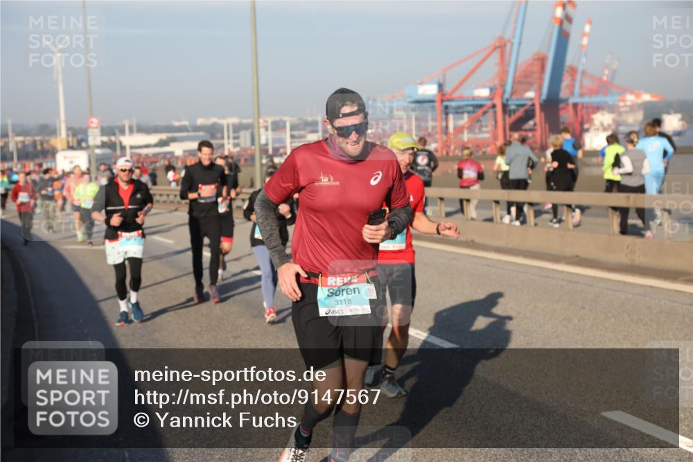 03.10.2025 - Köhlbrandbrückenlauf Yannick Fuchs http://msf.ph/oto/9147567 03.10.2025 08:38:38 Position 2 3118 meine-sportfotos.de