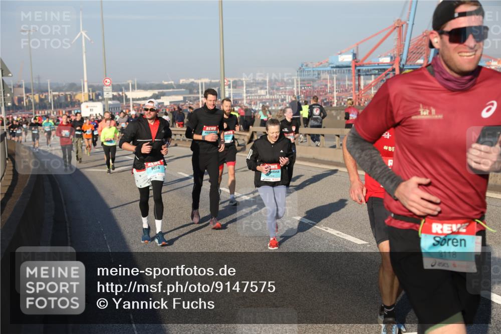 03.10.2025 - Köhlbrandbrückenlauf Yannick Fuchs http://msf.ph/oto/9147575 03.10.2025 08:38:39 Position 2 47, 8118 meine-sportfotos.de