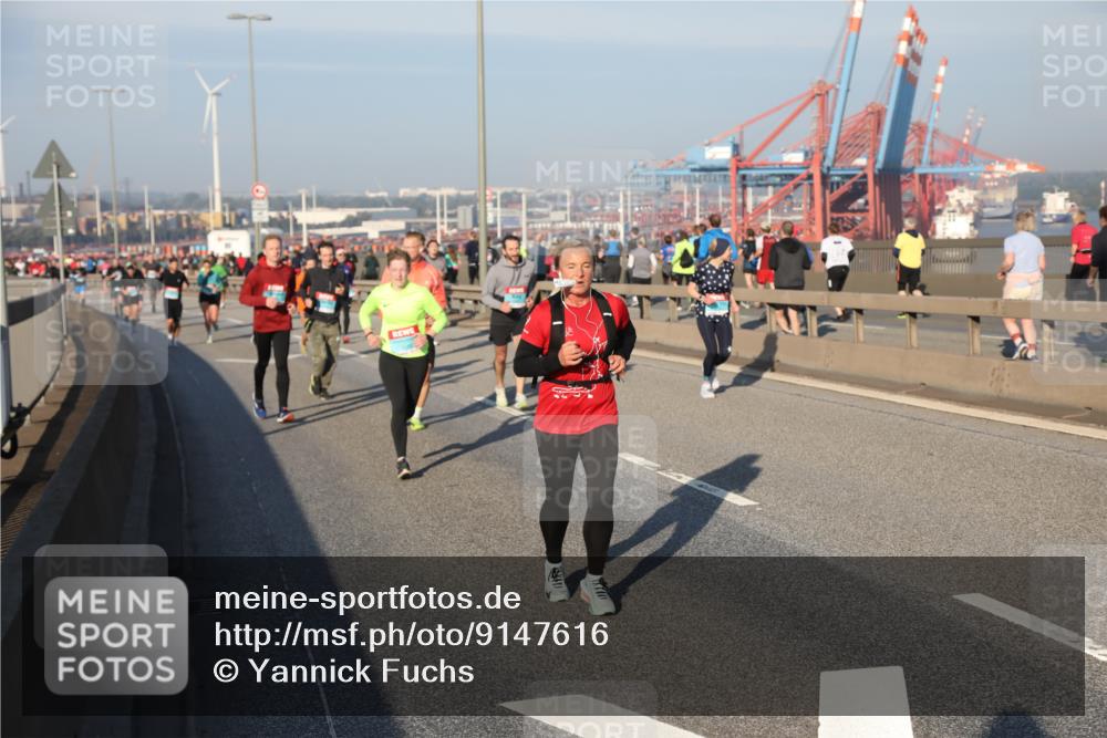 03.10.2025 - Köhlbrandbrückenlauf Yannick Fuchs http://msf.ph/oto/9147616 03.10.2025 08:38:44 Position 2  meine-sportfotos.de