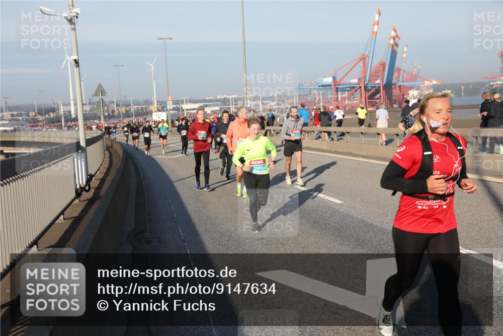03.10.2025 - Köhlbrandbrückenlauf Yannick Fuchs http://msf.ph/oto/9147634 03.10.2025 08:38:45 Position 2  meine-sportfotos.de