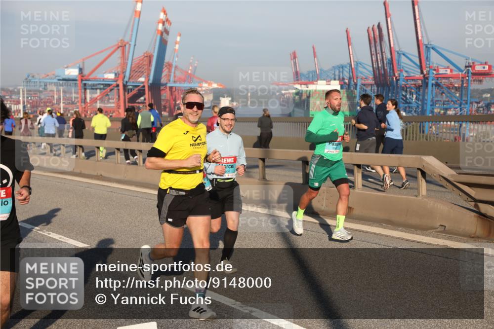 03.10.2025 - Köhlbrandbrückenlauf Yannick Fuchs http://msf.ph/oto/9148000 03.10.2025 08:39:18 Position 2 204, 10, 304 meine-sportfotos.de