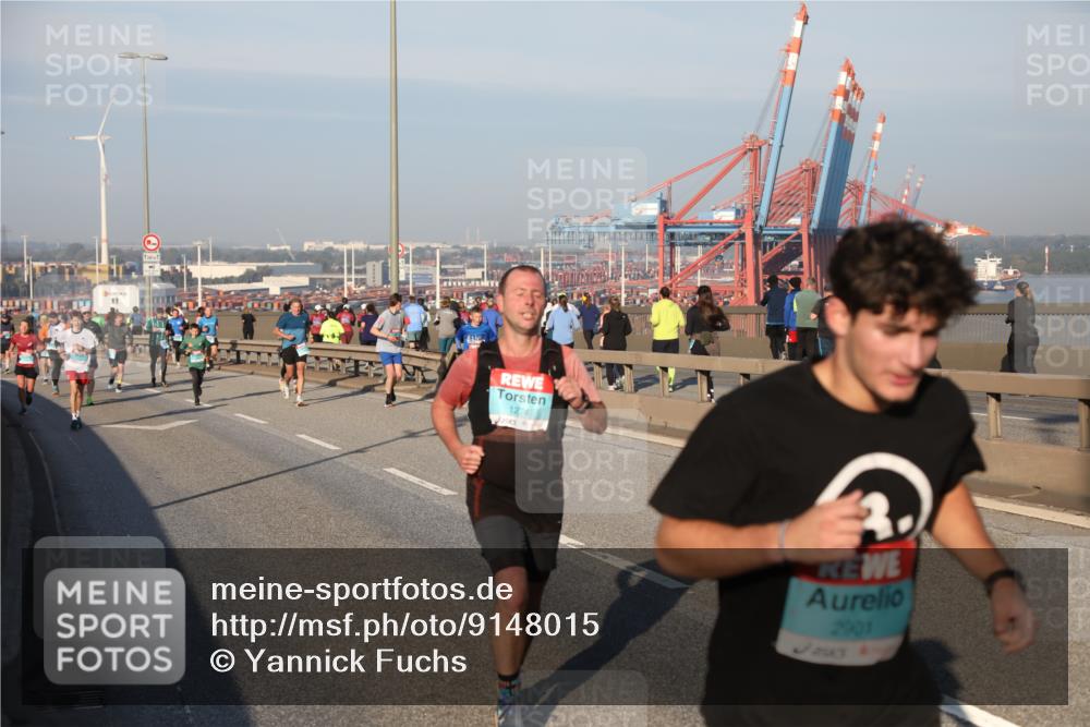03.10.2025 - Köhlbrandbrückenlauf Yannick Fuchs http://msf.ph/oto/9148015 03.10.2025 08:39:19 Position 2 1274, 2901 meine-sportfotos.de