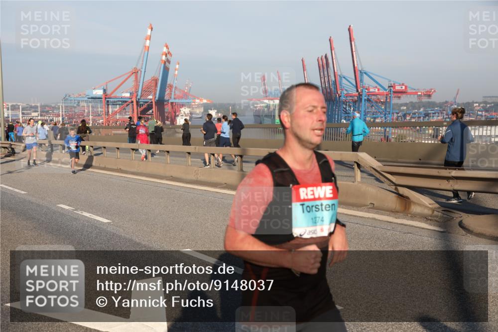 03.10.2025 - Köhlbrandbrückenlauf Yannick Fuchs http://msf.ph/oto/9148037 03.10.2025 08:39:20 Position 2 1274 meine-sportfotos.de