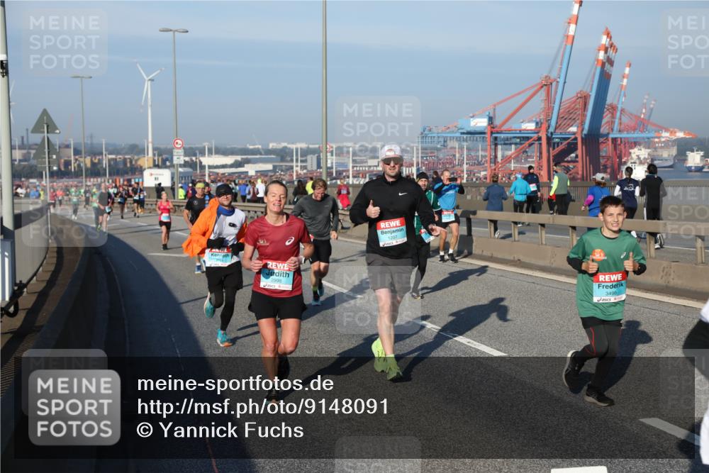 03.10.2025 - Köhlbrandbrückenlauf Yannick Fuchs http://msf.ph/oto/9148091 03.10.2025 08:39:28 Position 2 2998, 1207, 3498 meine-sportfotos.de