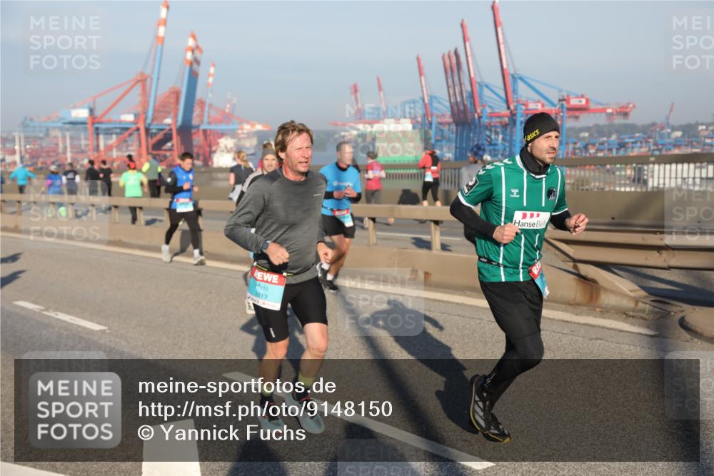 03.10.2025 - Köhlbrandbrückenlauf Yannick Fuchs http://msf.ph/oto/9148150 03.10.2025 08:39:32 Position 2 3813 meine-sportfotos.de