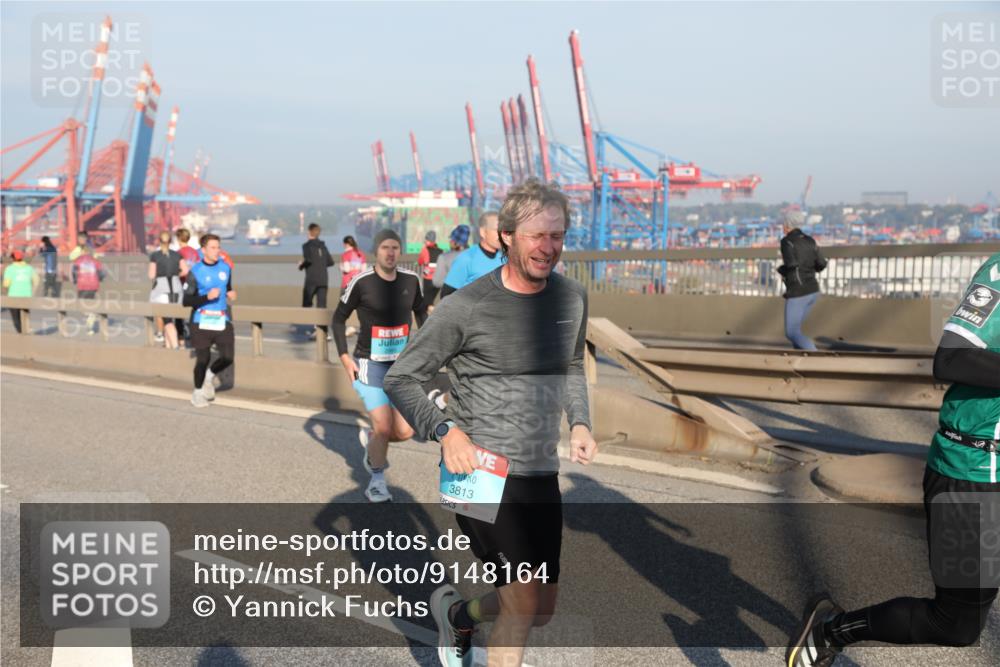 03.10.2025 - Köhlbrandbrückenlauf Yannick Fuchs http://msf.ph/oto/9148164 03.10.2025 08:39:32 Position 2 3813 meine-sportfotos.de
