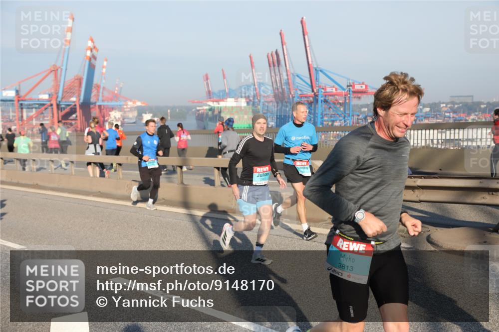 03.10.2025 - Köhlbrandbrückenlauf Yannick Fuchs http://msf.ph/oto/9148170 03.10.2025 08:39:33 Position 2 3813 meine-sportfotos.de