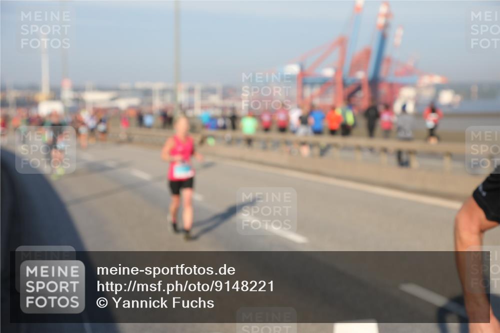 03.10.2025 - Köhlbrandbrückenlauf Yannick Fuchs http://msf.ph/oto/9148221 03.10.2025 08:39:35 Position 2  meine-sportfotos.de