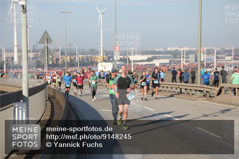 03.10.2025 - Köhlbrandbrückenlauf Yannick Fuchs http://msf.ph/oto/9148245 03.10.2025 08:39:37 Position 2  meine-sportfotos.de
