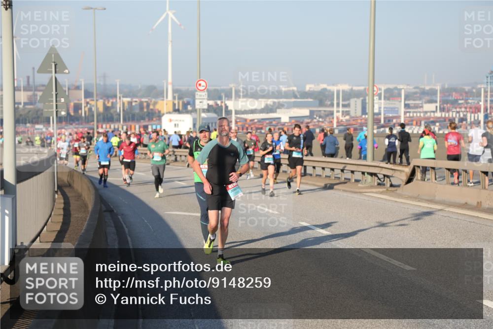 03.10.2025 - Köhlbrandbrückenlauf Yannick Fuchs http://msf.ph/oto/9148259 03.10.2025 08:39:38 Position 2  meine-sportfotos.de