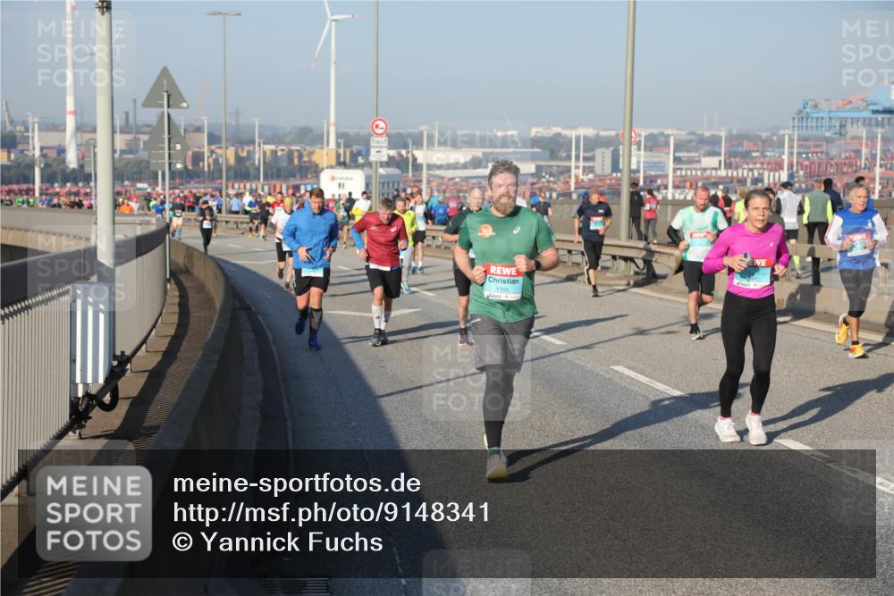 03.10.2025 - Köhlbrandbrückenlauf Yannick Fuchs http://msf.ph/oto/9148341 03.10.2025 08:39:46 Position 2 1105 meine-sportfotos.de
