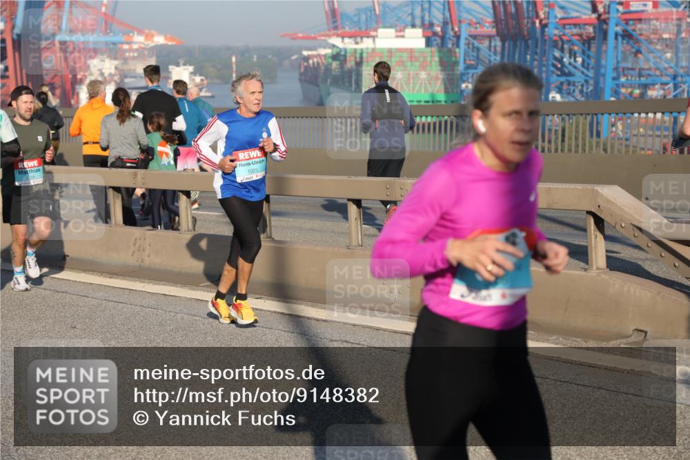 03.10.2025 - Köhlbrandbrückenlauf Yannick Fuchs http://msf.ph/oto/9148382 03.10.2025 08:39:49 Position 2 1025 meine-sportfotos.de