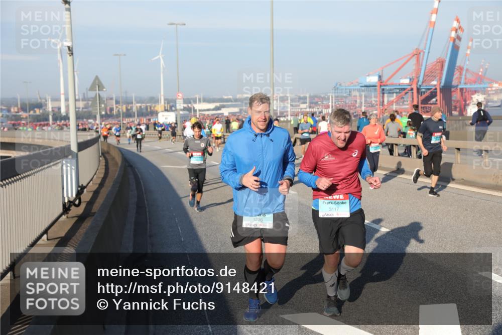 03.10.2025 - Köhlbrandbrückenlauf Yannick Fuchs http://msf.ph/oto/9148421 03.10.2025 08:39:52 Position 2 1236, 3117 meine-sportfotos.de