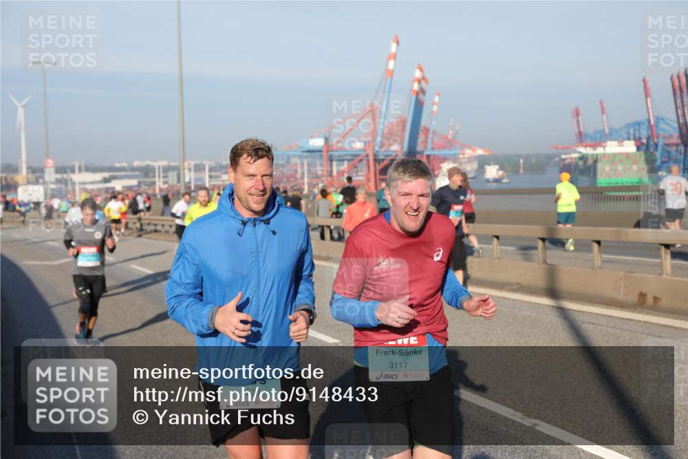 03.10.2025 - Köhlbrandbrückenlauf Yannick Fuchs http://msf.ph/oto/9148433 03.10.2025 08:39:53 Position 2 1236, 1, 3117, 19 meine-sportfotos.de