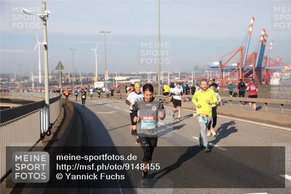 03.10.2025 - Köhlbrandbrückenlauf Yannick Fuchs http://msf.ph/oto/9148455 03.10.2025 08:39:54 Position 2 2587 meine-sportfotos.de