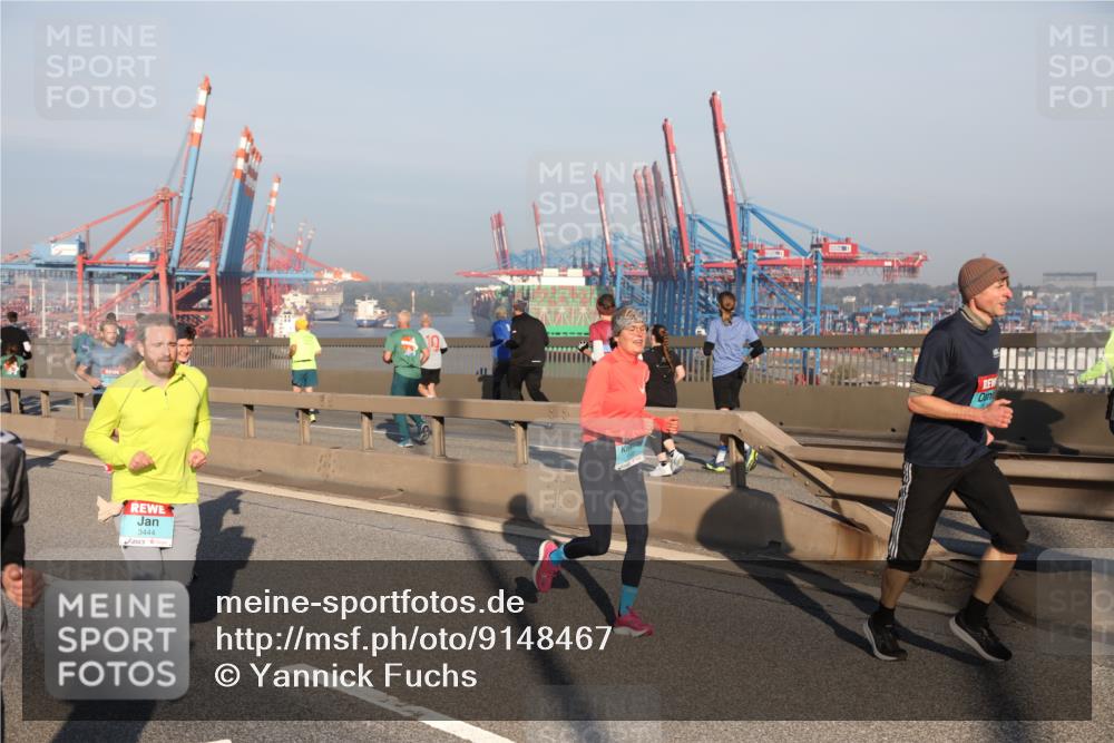 03.10.2025 - Köhlbrandbrückenlauf Yannick Fuchs http://msf.ph/oto/9148467 03.10.2025 08:39:55 Position 2 3444 meine-sportfotos.de