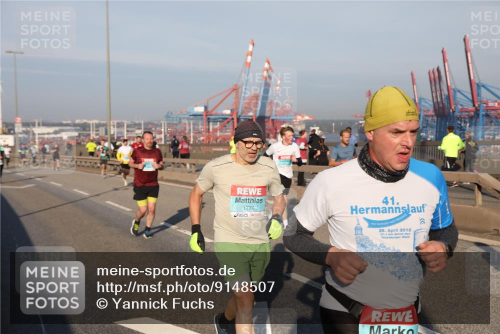 03.10.2025 - Köhlbrandbrückenlauf Yannick Fuchs http://msf.ph/oto/9148507 03.10.2025 08:39:58 Position 2 1776, 41, 29, 2012, 31, 1 meine-sportfotos.de