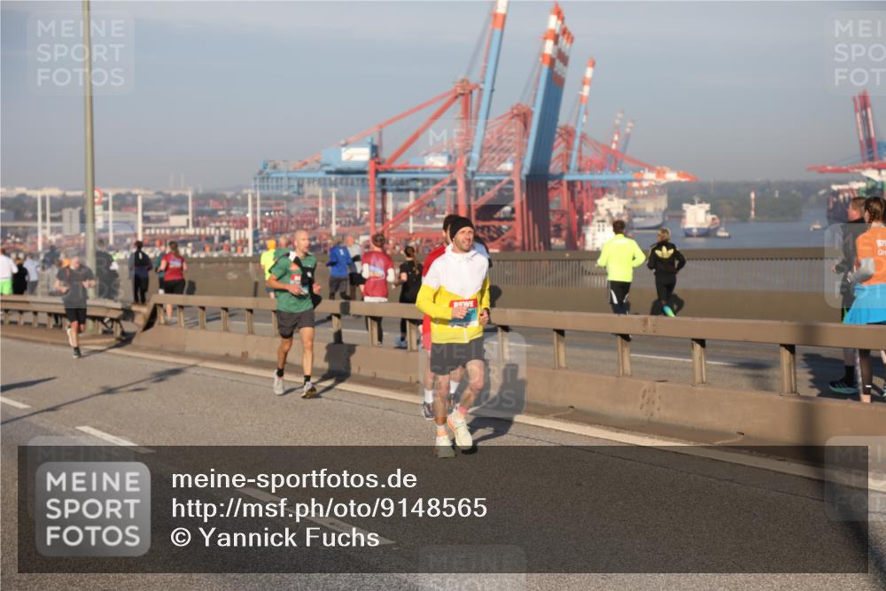 03.10.2025 - Köhlbrandbrückenlauf Yannick Fuchs http://msf.ph/oto/9148565 03.10.2025 08:40:02 Position 2  meine-sportfotos.de