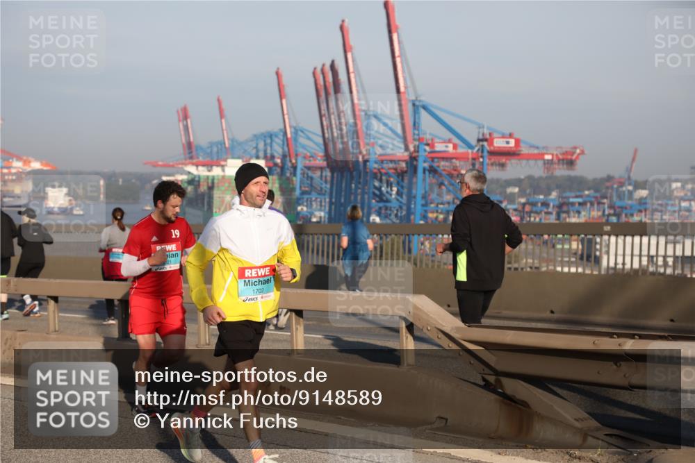 03.10.2025 - Köhlbrandbrückenlauf Yannick Fuchs http://msf.ph/oto/9148589 03.10.2025 08:40:04 Position 2 19, 1702 meine-sportfotos.de
