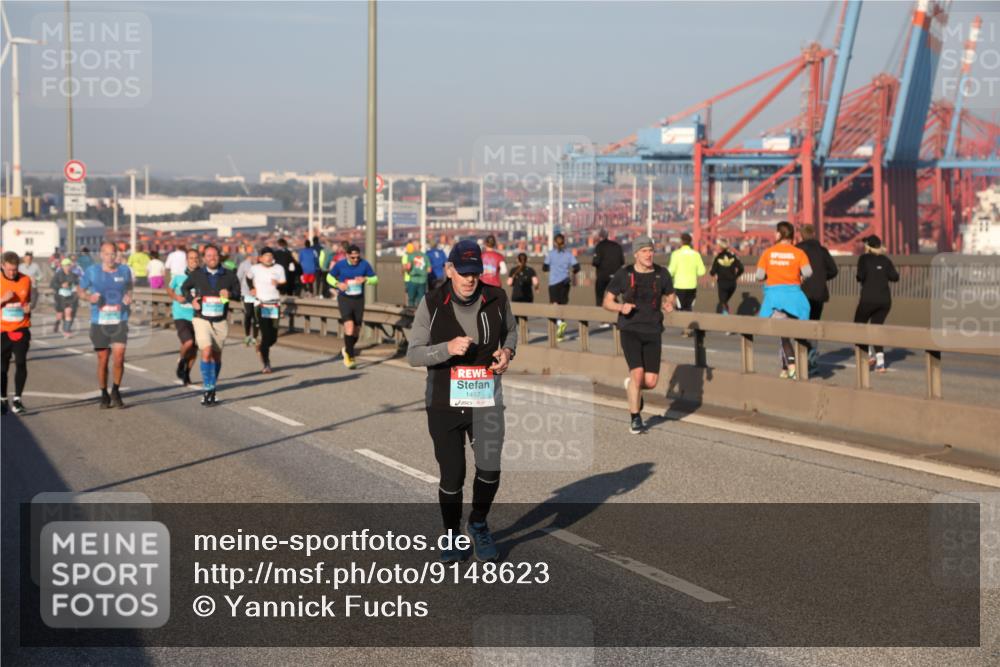 03.10.2025 - Köhlbrandbrückenlauf Yannick Fuchs http://msf.ph/oto/9148623 03.10.2025 08:40:06 Position 2 1457 meine-sportfotos.de