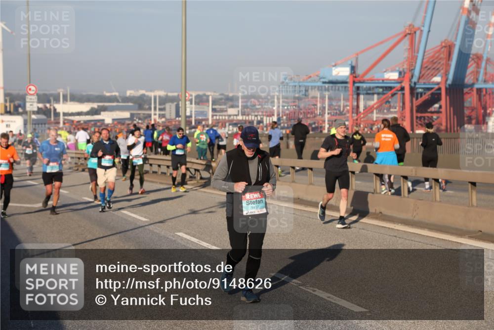 03.10.2025 - Köhlbrandbrückenlauf Yannick Fuchs http://msf.ph/oto/9148626 03.10.2025 08:40:06 Position 2 1457 meine-sportfotos.de