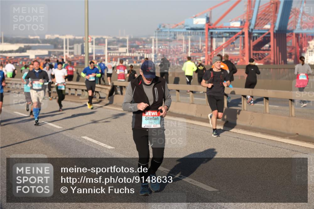 03.10.2025 - Köhlbrandbrückenlauf Yannick Fuchs http://msf.ph/oto/9148633 03.10.2025 08:40:06 Position 2 1457 meine-sportfotos.de
