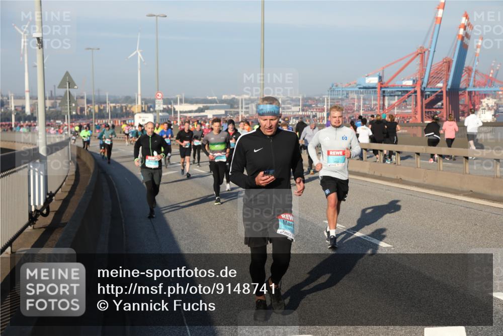 03.10.2025 - Köhlbrandbrückenlauf Yannick Fuchs http://msf.ph/oto/9148741 03.10.2025 08:40:15 Position 2  meine-sportfotos.de