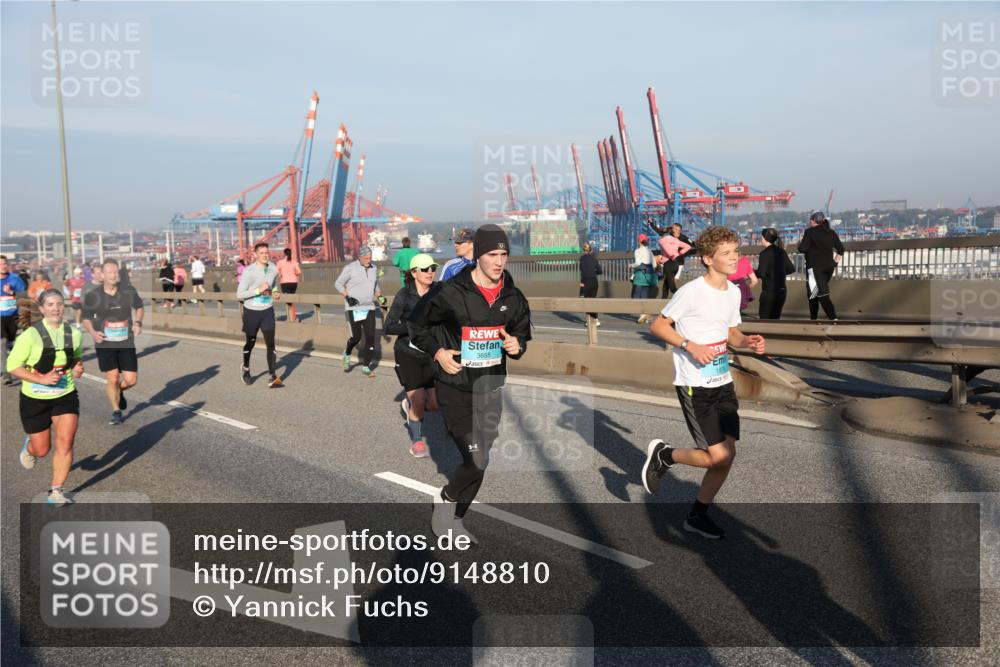 03.10.2025 - Köhlbrandbrückenlauf Yannick Fuchs http://msf.ph/oto/9148810 03.10.2025 08:40:20 Position 2 3655, 1878 meine-sportfotos.de