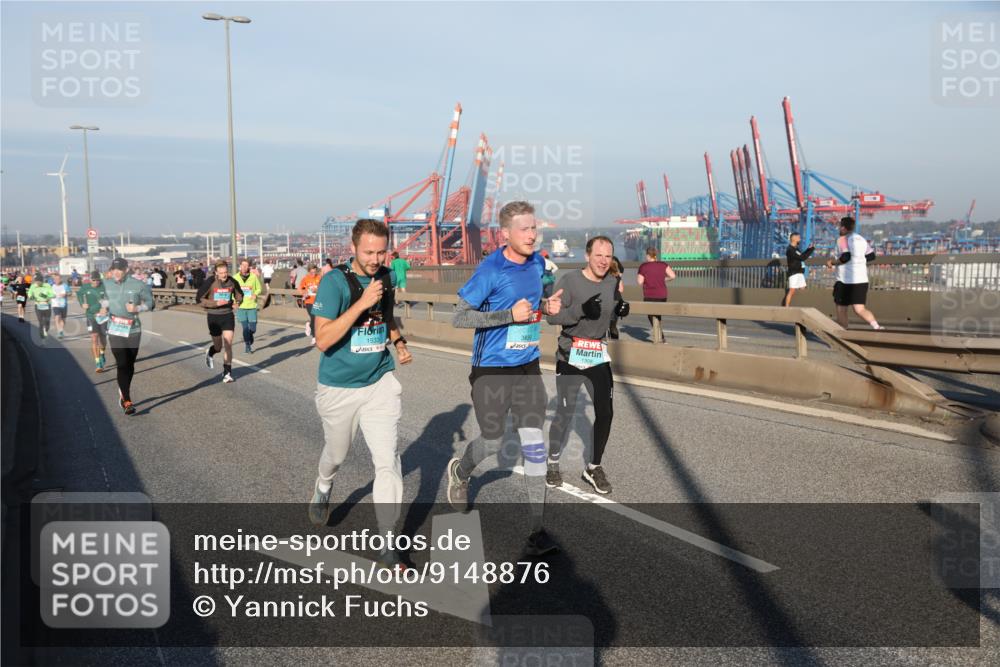 03.10.2025 - Köhlbrandbrückenlauf Yannick Fuchs http://msf.ph/oto/9148876 03.10.2025 08:40:24 Position 2 1533, 1308 meine-sportfotos.de