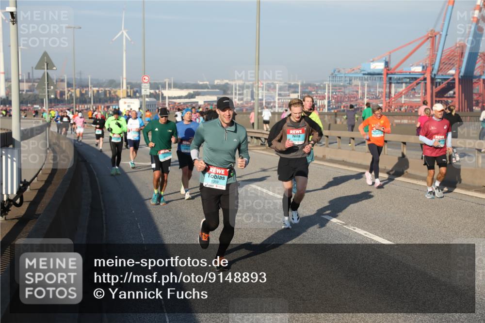 03.10.2025 - Köhlbrandbrückenlauf Yannick Fuchs http://msf.ph/oto/9148893 03.10.2025 08:40:26 Position 2 1359, 1623 meine-sportfotos.de