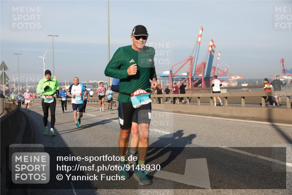 03.10.2025 - Köhlbrandbrückenlauf Yannick Fuchs http://msf.ph/oto/9148930 03.10.2025 08:40:30 Position 2 3812 meine-sportfotos.de