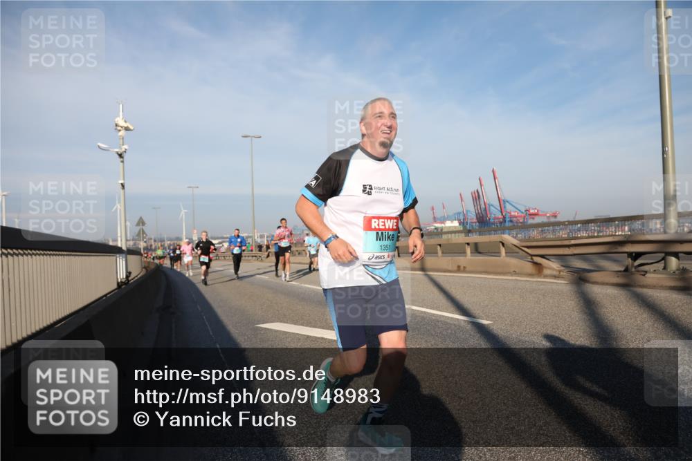 03.10.2025 - Köhlbrandbrückenlauf Yannick Fuchs http://msf.ph/oto/9148983 03.10.2025 08:40:34 Position 2 1351 meine-sportfotos.de