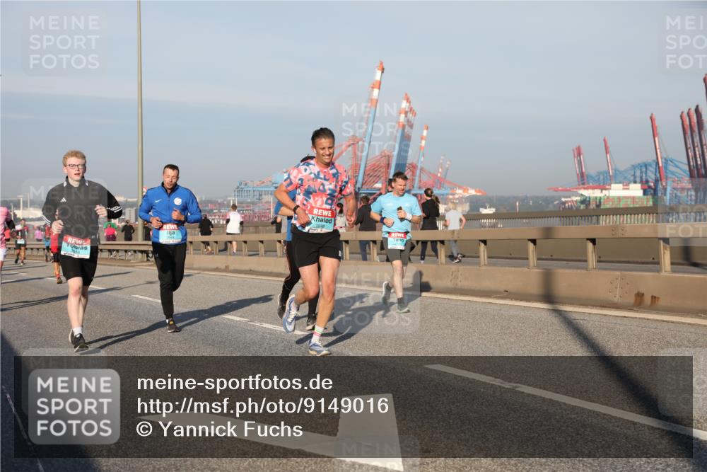 03.10.2025 - Köhlbrandbrückenlauf Yannick Fuchs http://msf.ph/oto/9149016 03.10.2025 08:40:36 Position 2 1039 meine-sportfotos.de