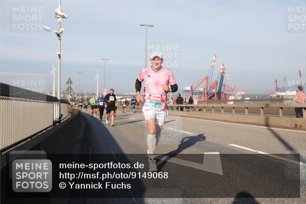 03.10.2025 - Köhlbrandbrückenlauf Yannick Fuchs http://msf.ph/oto/9149068 03.10.2025 08:40:39 Position 2 1321 meine-sportfotos.de