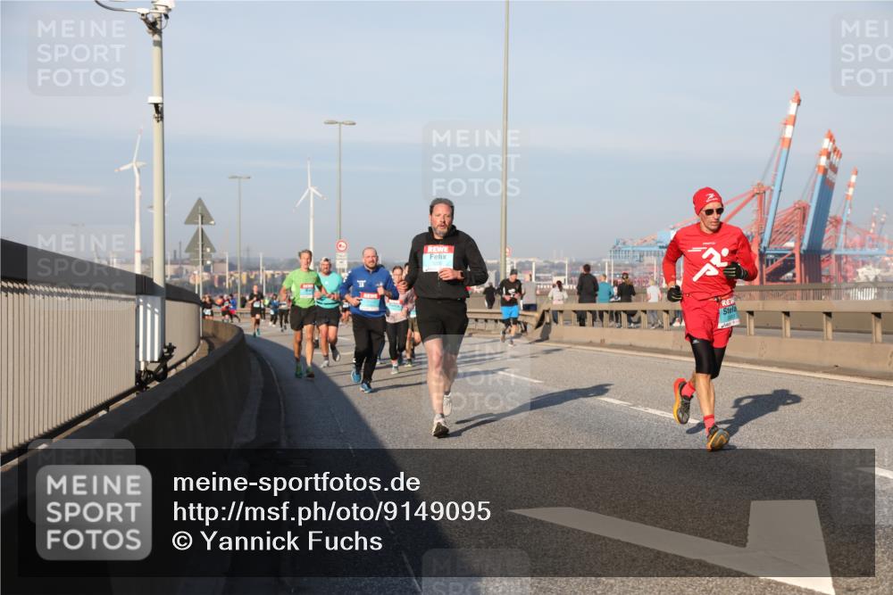 03.10.2025 - Köhlbrandbrückenlauf Yannick Fuchs http://msf.ph/oto/9149095 03.10.2025 08:40:41 Position 2  meine-sportfotos.de