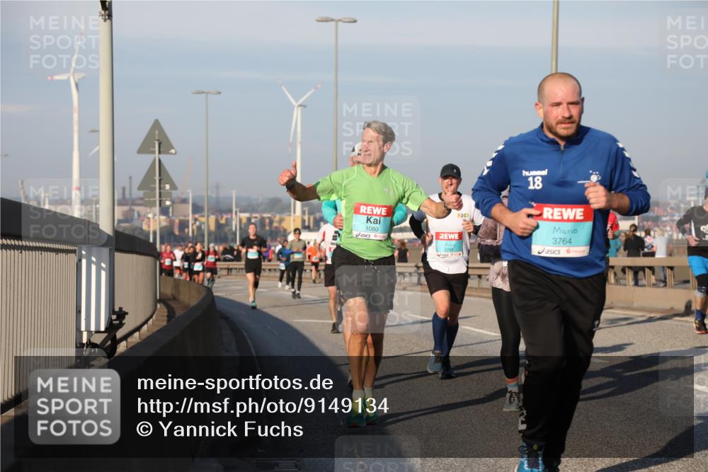 03.10.2025 - Köhlbrandbrückenlauf Yannick Fuchs http://msf.ph/oto/9149134 03.10.2025 08:40:44 Position 2 1080, 3791, 18, 3764 meine-sportfotos.de
