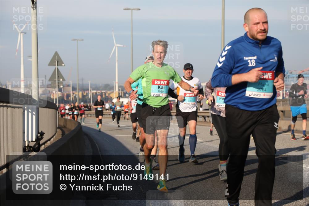 03.10.2025 - Köhlbrandbrückenlauf Yannick Fuchs http://msf.ph/oto/9149141 03.10.2025 08:40:45 Position 2 1080, 18, 1, 18, 3764, 3791 meine-sportfotos.de