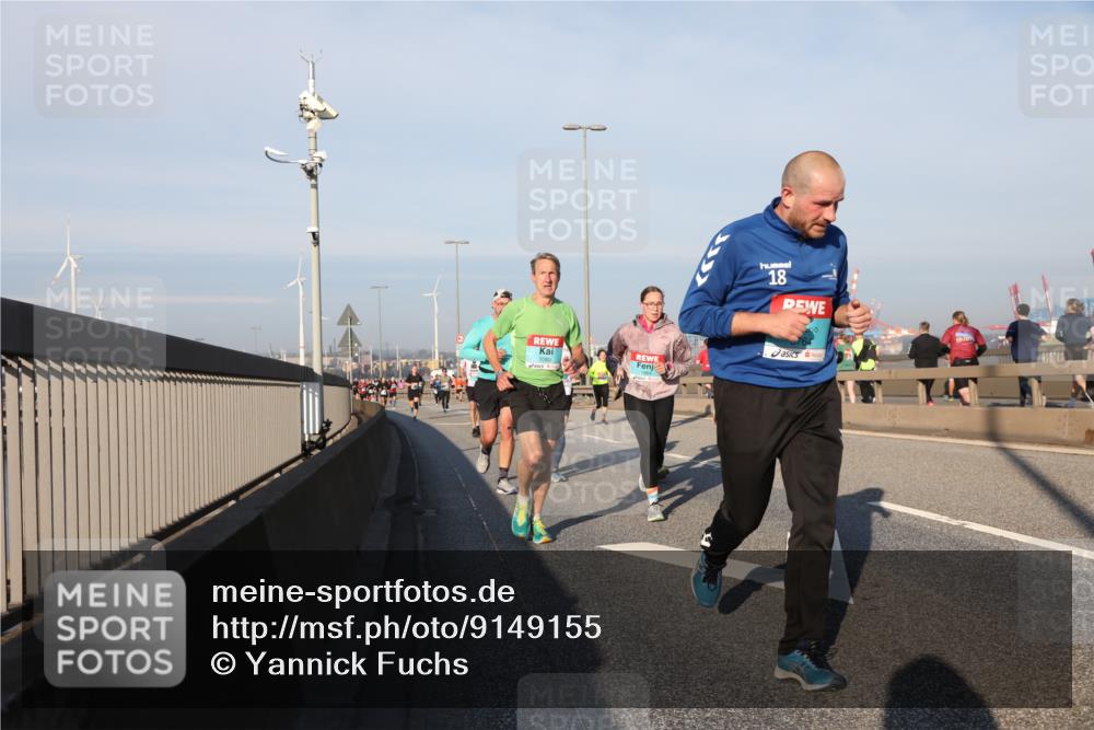 03.10.2025 - Köhlbrandbrückenlauf Yannick Fuchs http://msf.ph/oto/9149155 03.10.2025 08:40:46 Position 2 18 meine-sportfotos.de