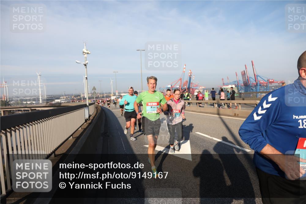 03.10.2025 - Köhlbrandbrückenlauf Yannick Fuchs http://msf.ph/oto/9149167 03.10.2025 08:40:46 Position 2 1080, 18 meine-sportfotos.de