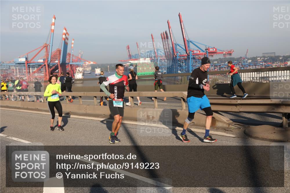 03.10.2025 - Köhlbrandbrückenlauf Yannick Fuchs http://msf.ph/oto/9149223 03.10.2025 08:40:50 Position 2  meine-sportfotos.de