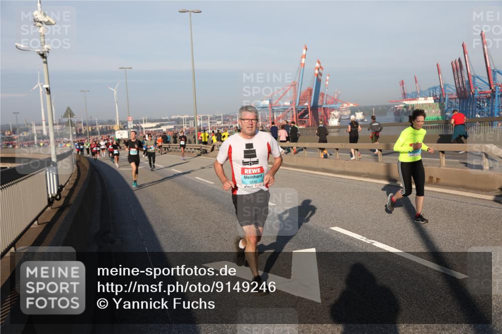 03.10.2025 - Köhlbrandbrückenlauf Yannick Fuchs http://msf.ph/oto/9149246 03.10.2025 08:40:51 Position 2 3236 meine-sportfotos.de