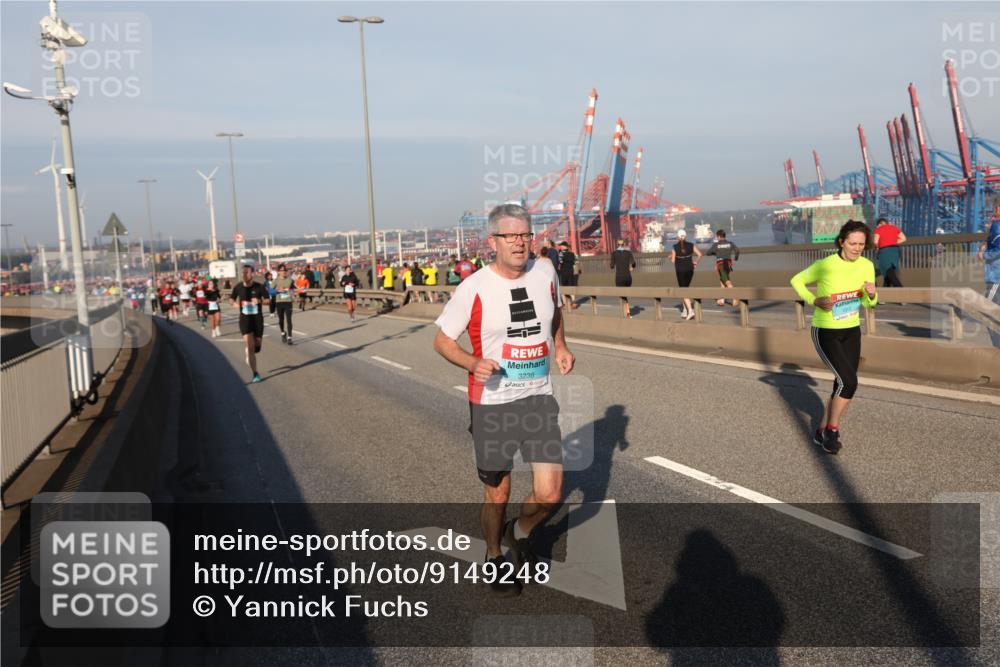 03.10.2025 - Köhlbrandbrückenlauf Yannick Fuchs http://msf.ph/oto/9149248 03.10.2025 08:40:51 Position 2 3236, 1312 meine-sportfotos.de