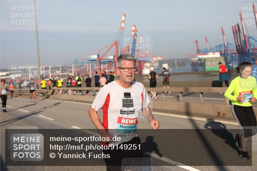 03.10.2025 - Köhlbrandbrückenlauf Yannick Fuchs http://msf.ph/oto/9149251 03.10.2025 08:40:52 Position 2 312, 3236 meine-sportfotos.de