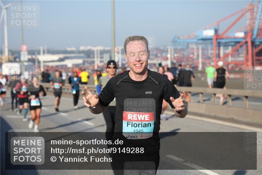 03.10.2025 - Köhlbrandbrückenlauf Yannick Fuchs http://msf.ph/oto/9149288 03.10.2025 08:40:55 Position 2 1045 meine-sportfotos.de